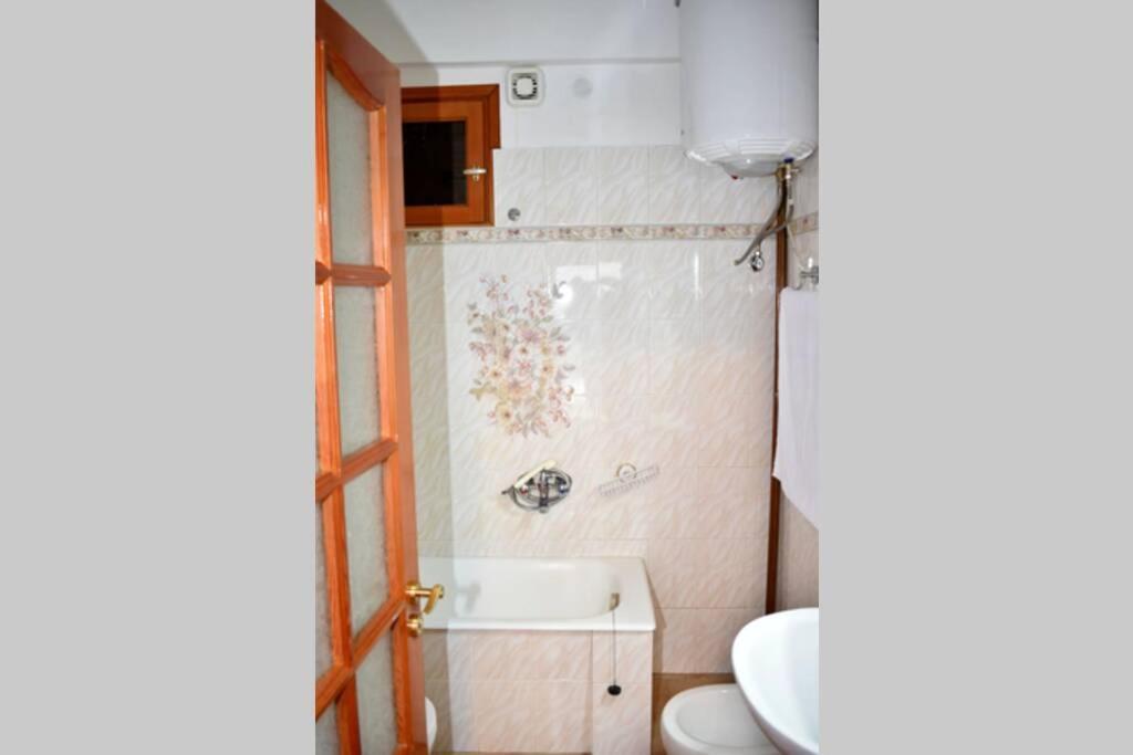 Eufrosini Guesthouse Мецовон Экстерьер фото