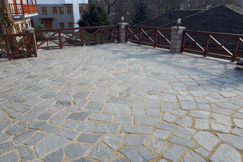 Eufrosini Guesthouse Мецовон Экстерьер фото