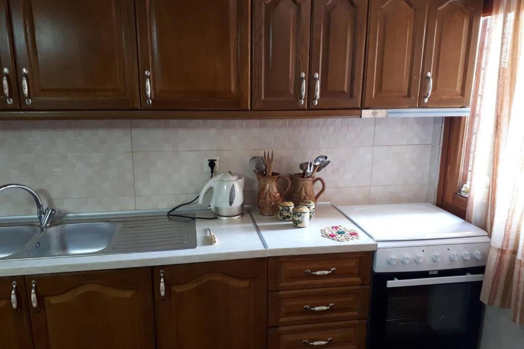 Eufrosini Guesthouse Мецовон Экстерьер фото