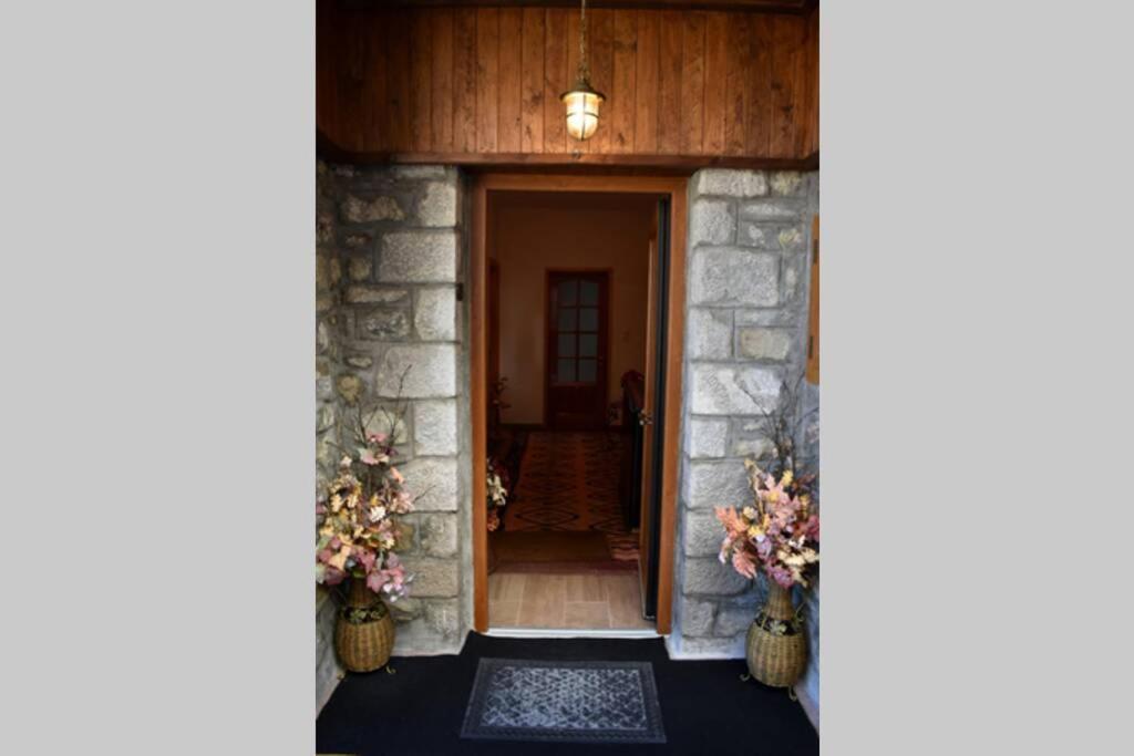 Eufrosini Guesthouse Мецовон Экстерьер фото