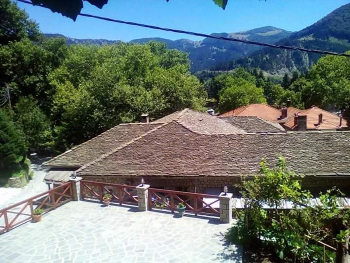 Eufrosini Guesthouse Мецовон Экстерьер фото