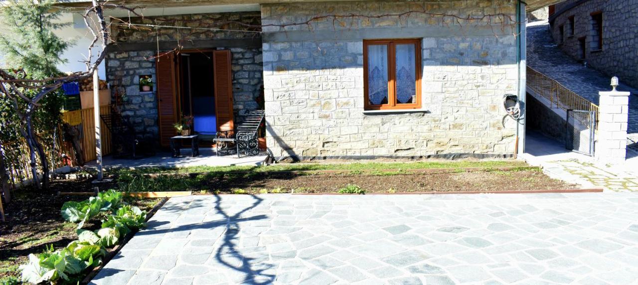 Eufrosini Guesthouse Мецовон Экстерьер фото