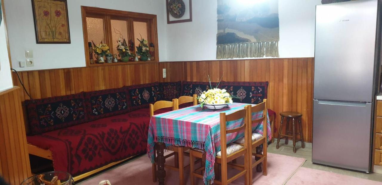 Eufrosini Guesthouse Мецовон Экстерьер фото